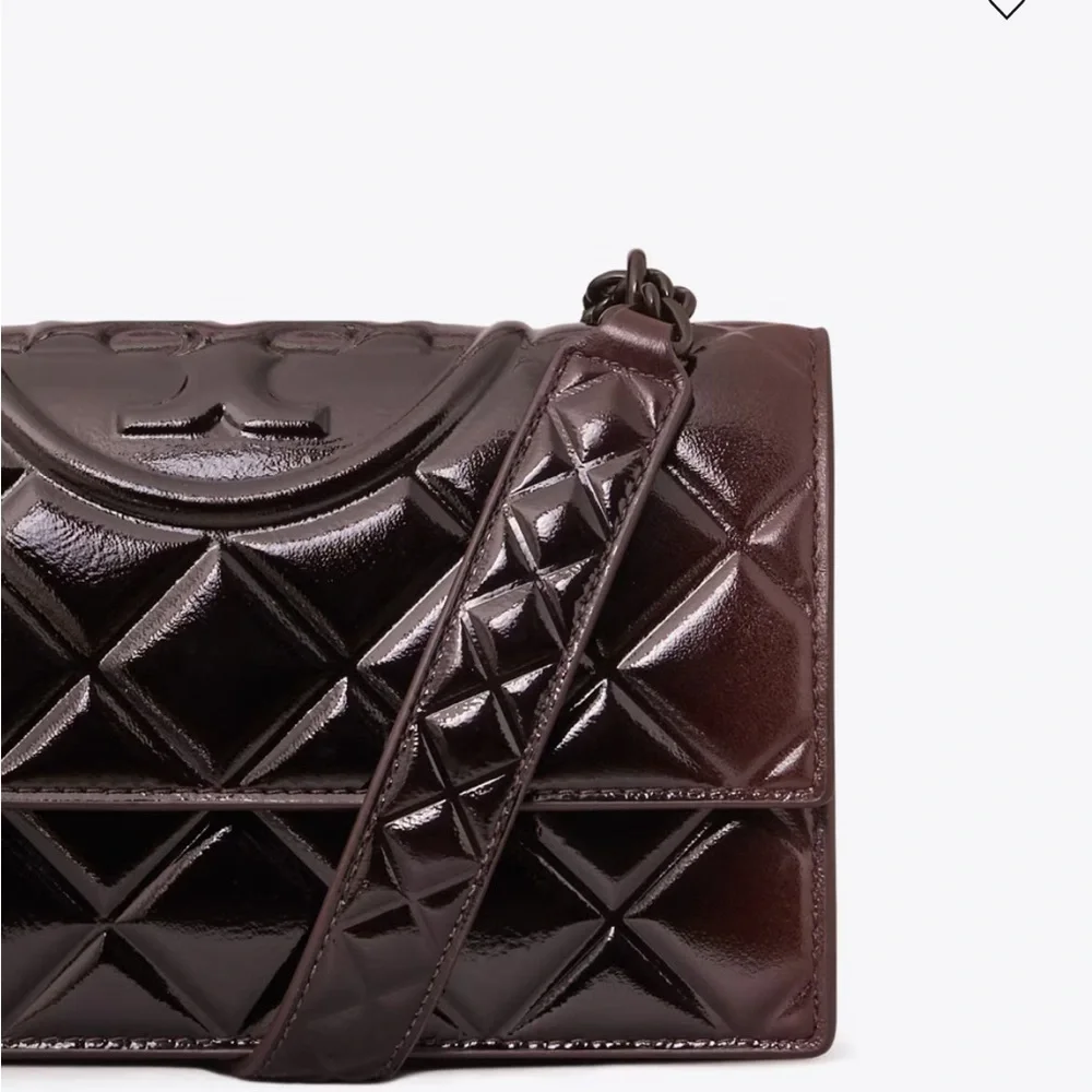 Tory Burch SMALL FLEMING PATENT SHOULDER BAG